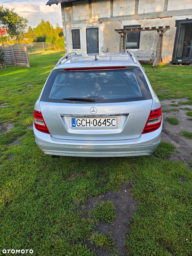 Mercedes-Benz Klasa C 200 CDI DPF Automatik BlueEFFICIENCY Elegance - 4