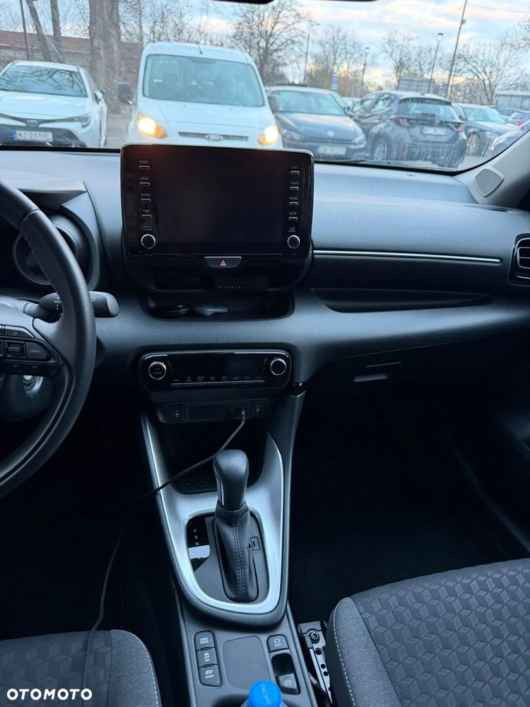 Toyota Yaris - 9