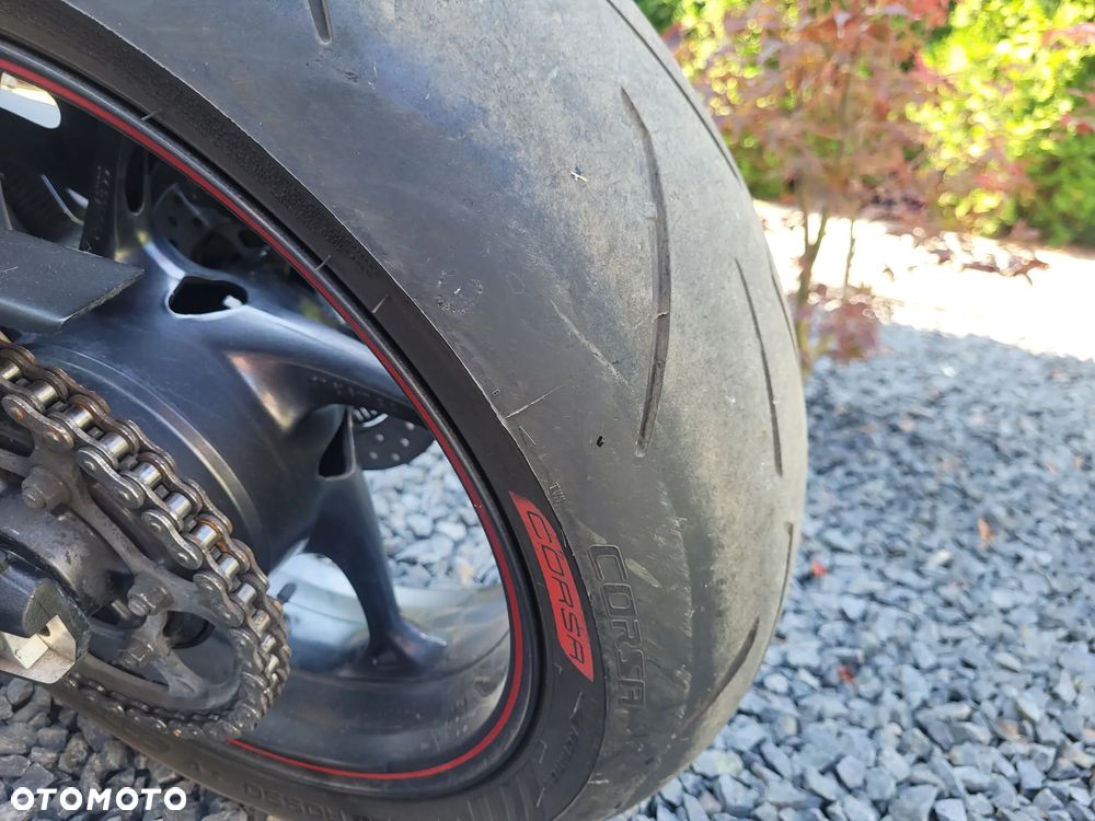 Triumph Street Triple - 6