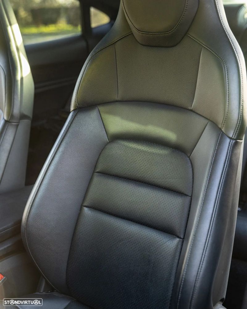 Porsche Taycan 4S - 17