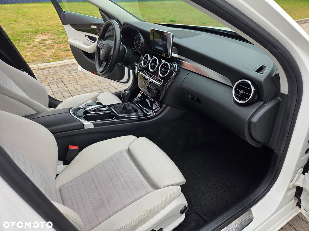 Mercedes-Benz Klasa C 200 (BlueTEC) d Exclusive - 21