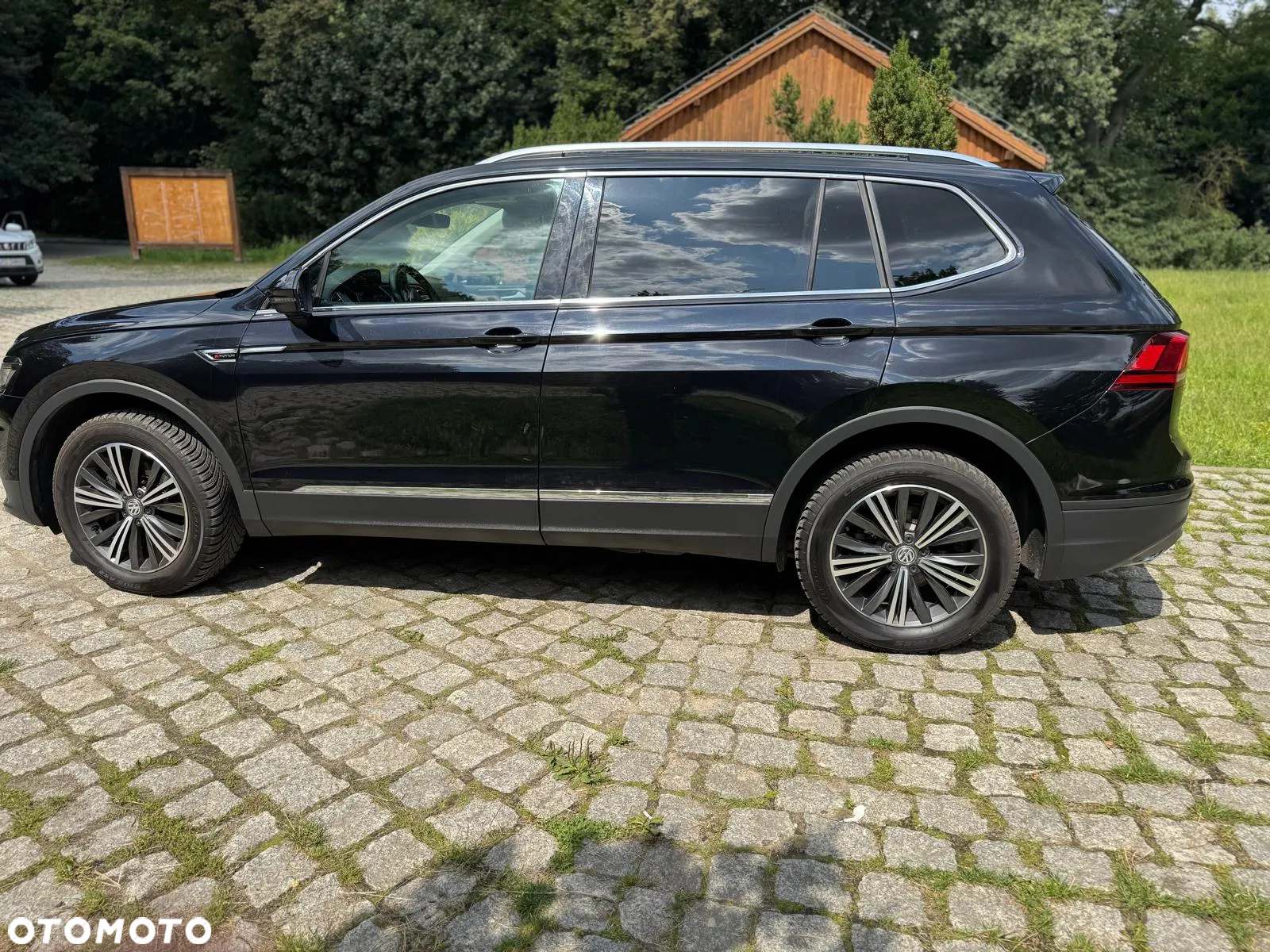 Volkswagen Tiguan Allspace 2.0 TDI 4Mot SCR Comfortline DSG 7os - 4
