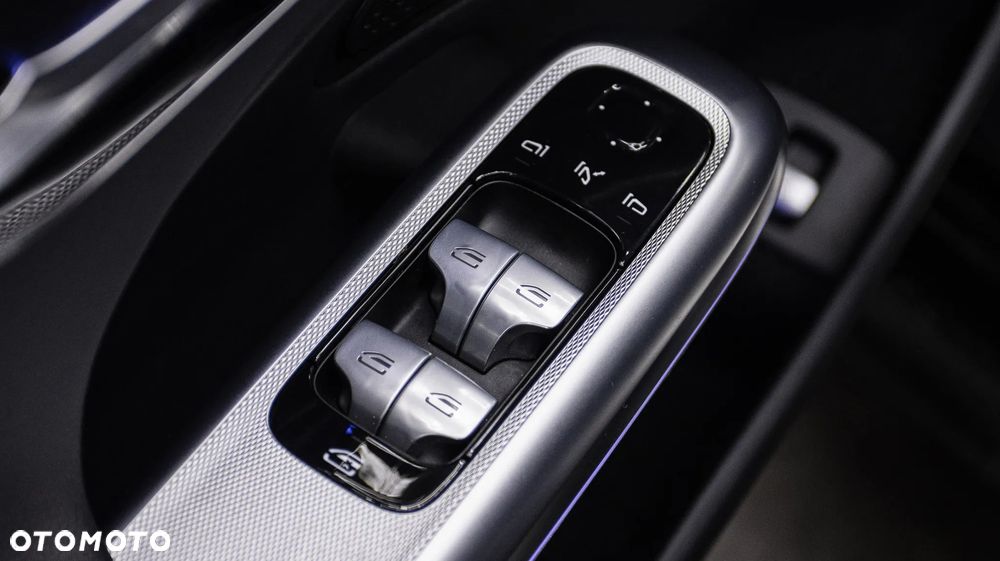 Mercedes-Benz Klasa E 220 d Avantgarde - 37