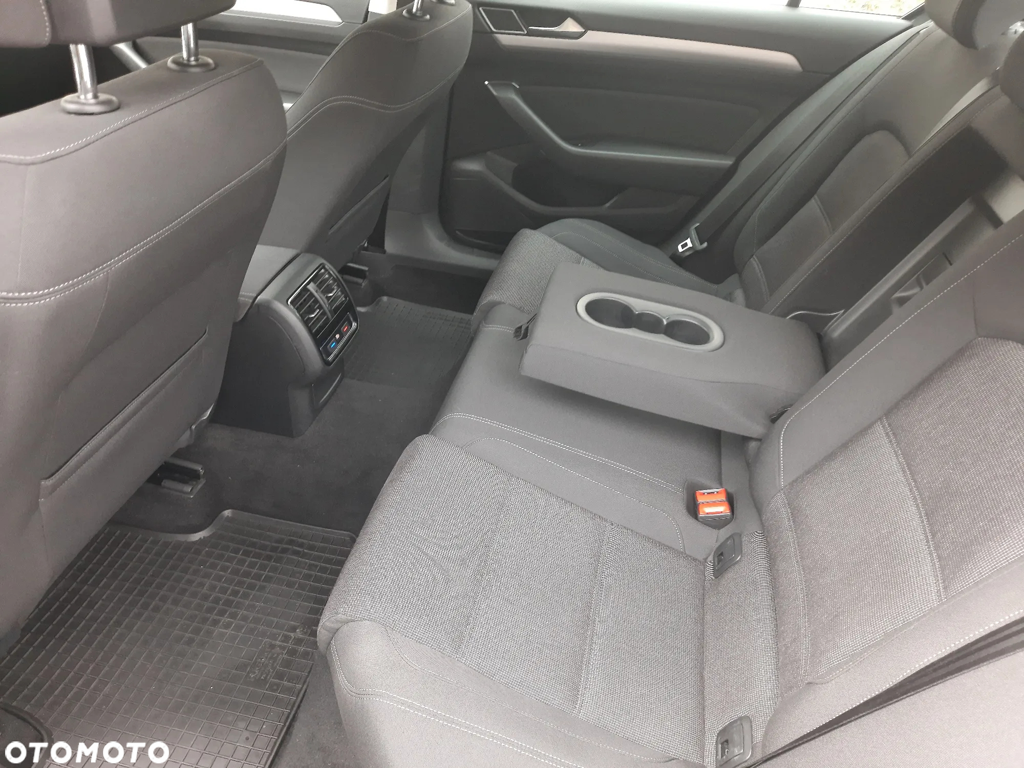 Volkswagen Passat 1.5 TSI EVO Comfortline - 4