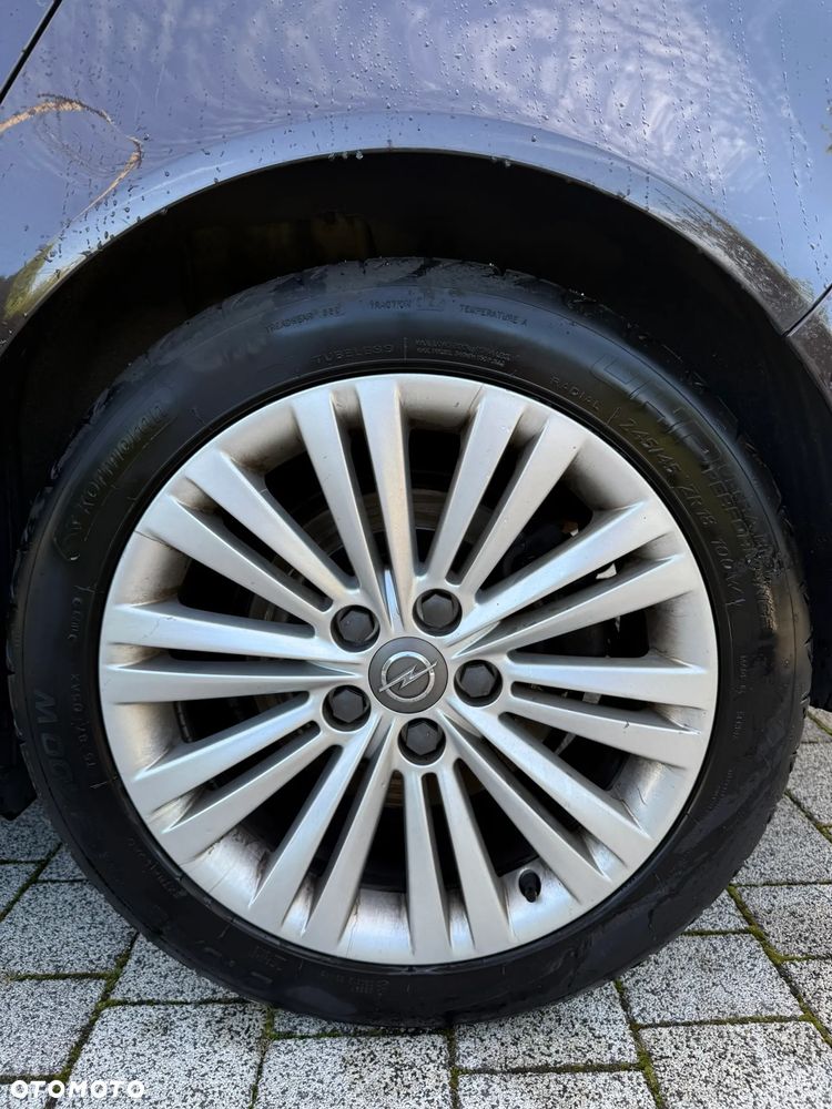 Opel Insignia 2.0 T Cosmo - 10
