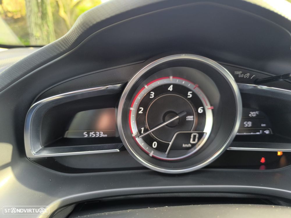 Mazda 3 Hatchback - 12