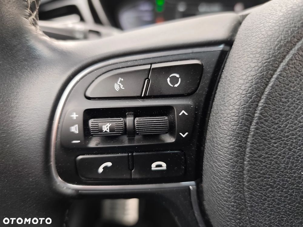 Kia Niro 1.6 GDI Plug-In Hybrid Business Line - 37