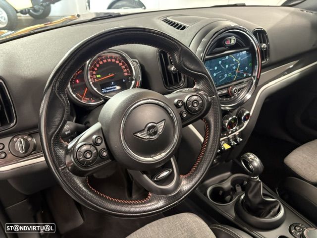 MINI Countryman Cooper SE ALL4 Auto - 41
