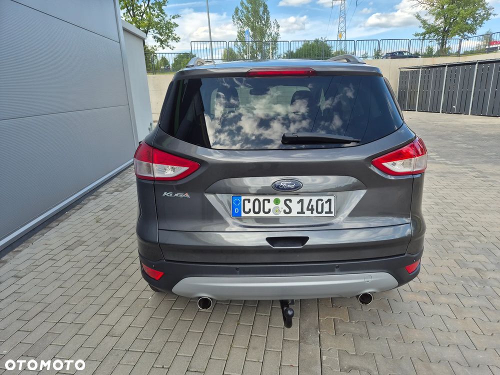 Ford Kuga 2.0 TDCi 2x4 Titanium - 13