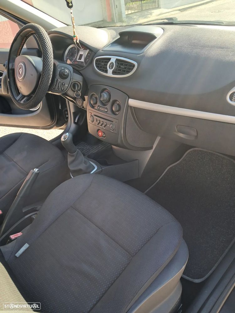 Renault Clio 1.5 dCi Dynamique - 11
