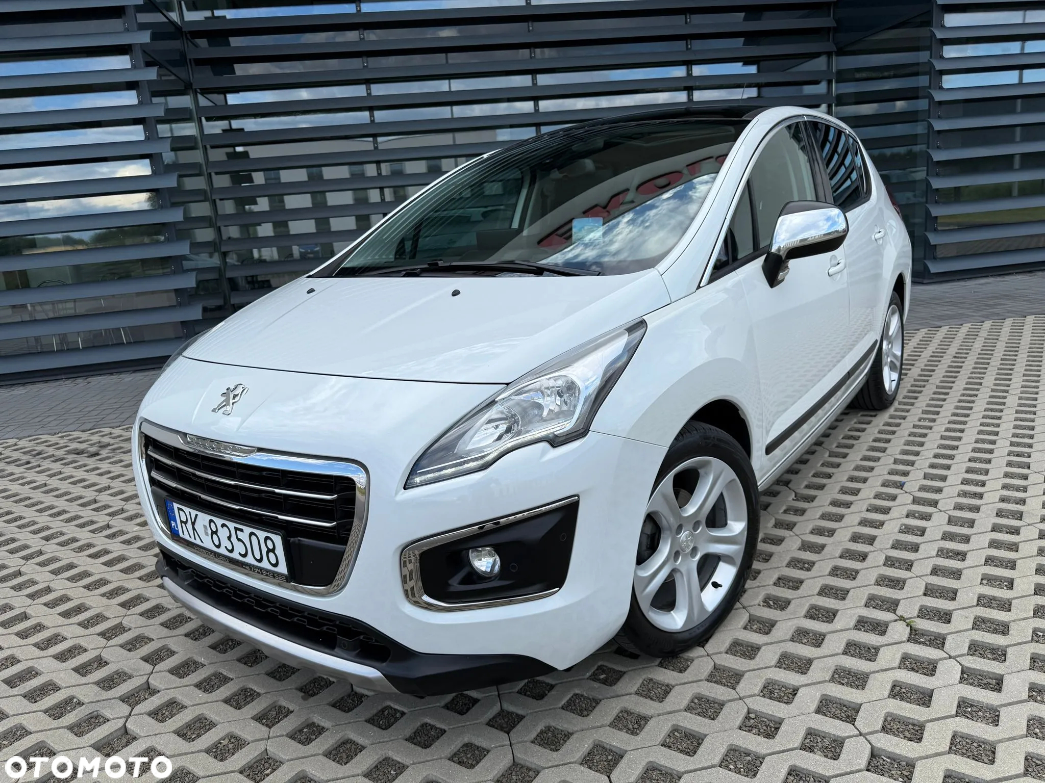 Peugeot 3008 HDi FAP 115 Roland Garros - 2