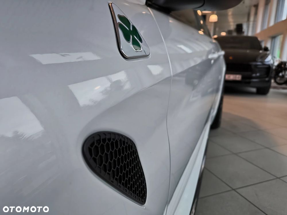 Alfa Romeo Giulia 2.9 Bi Turbo V6 Quadrifoglio - 34