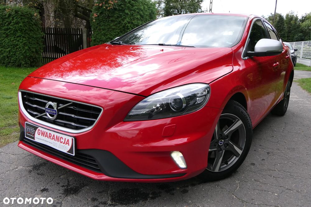 Volvo V40 D2 Drive-E R-Design Momentum