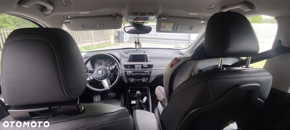 BMW X1 xDrive18d - 12