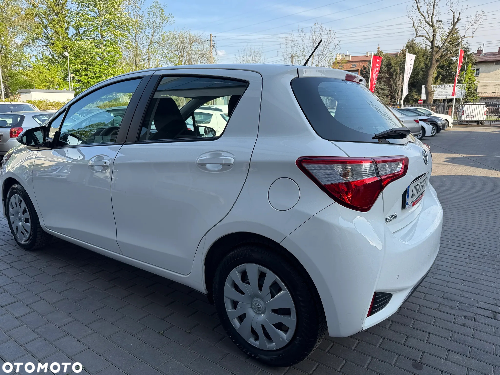 Toyota Yaris 1.5 Active - 17
