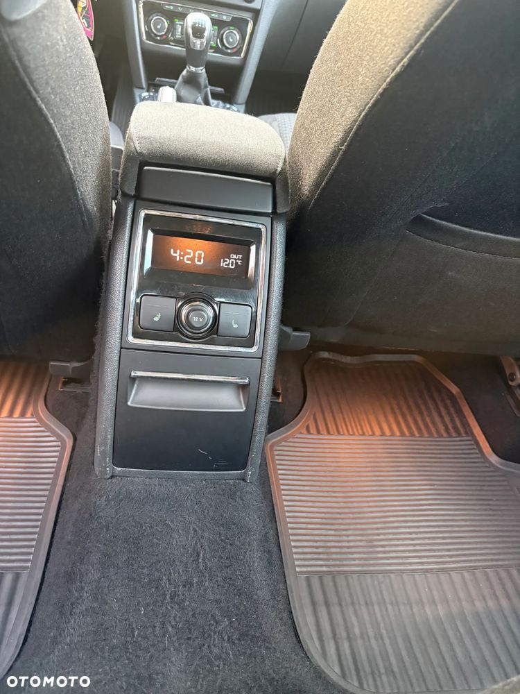 Skoda Superb 2.0 TDI Ambition - 11