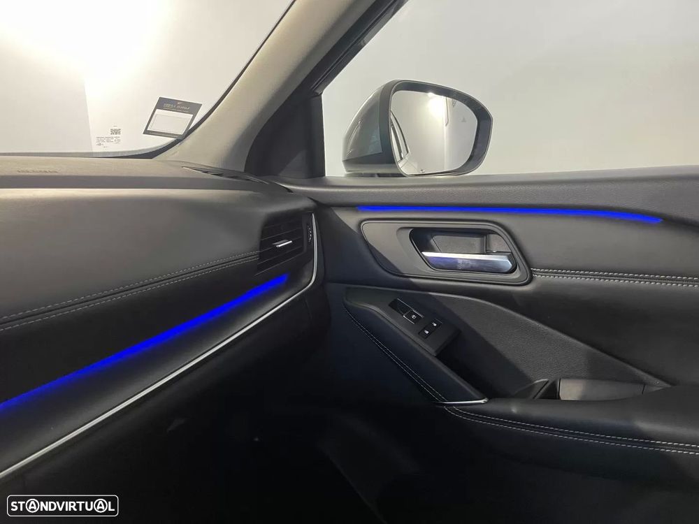 Nissan Qashqai 1.3 DIG-T N-Connecta LED Xtronic - 30