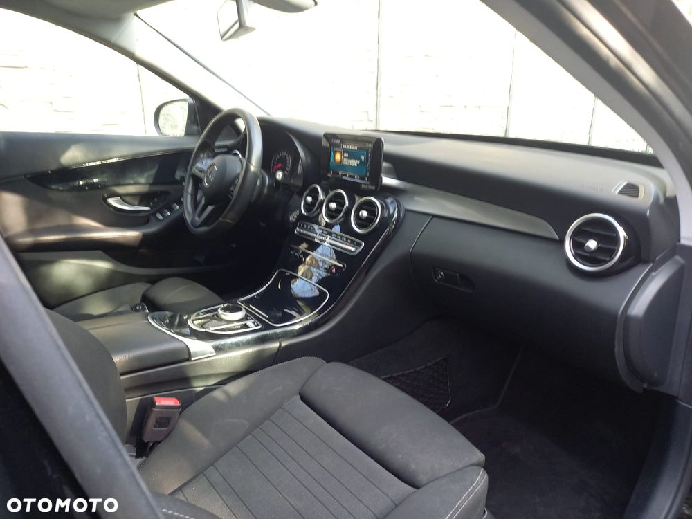 Mercedes-Benz Klasa C 220 d 9G-TRONIC Exclusive - 11