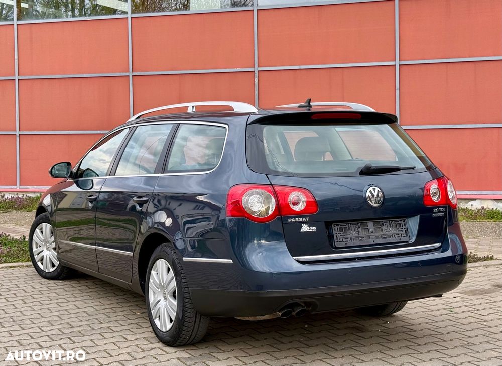 Volkswagen Passat 2.0 TDI DPF 4Motion Highline - 32
