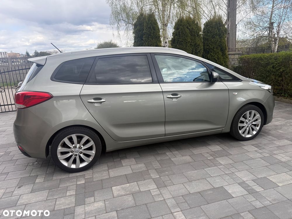 Kia Carens 1.6 GDI Edition 7 - 10