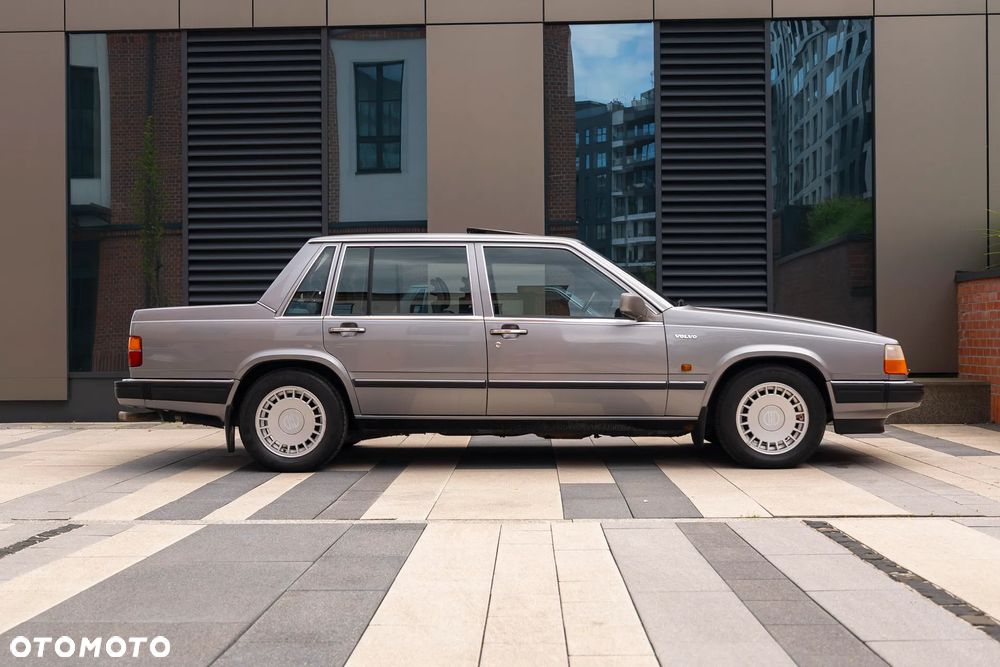 Volvo Seria 700 - 19