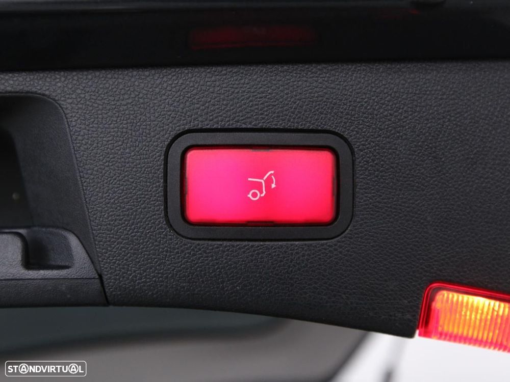 Mercedes-Benz E 350 - 12