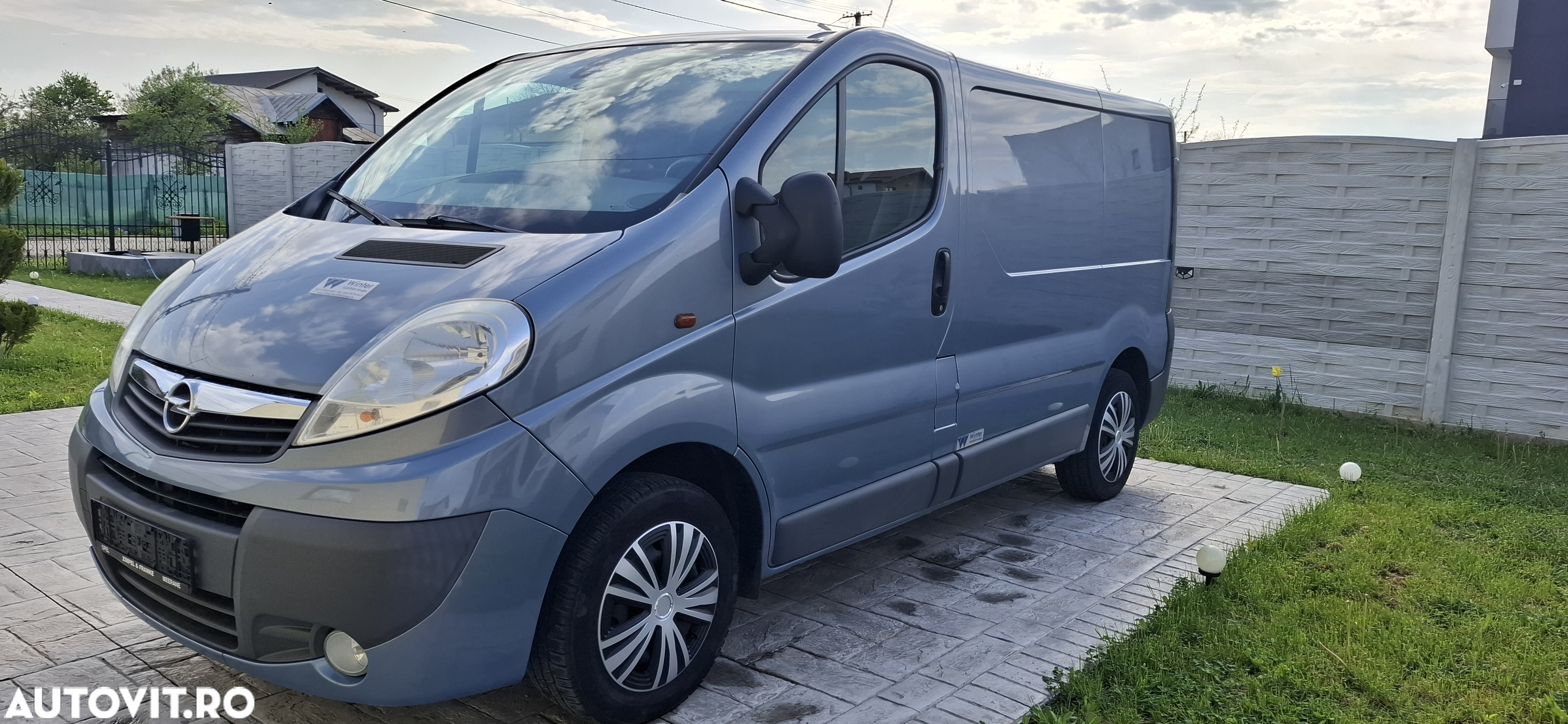 Renault Trafic 2.0 dCi 115 Combi L1H1 - 11