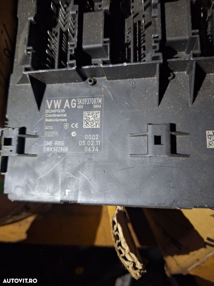Calculator confort VW  cod   5K0 937 087 M - 1