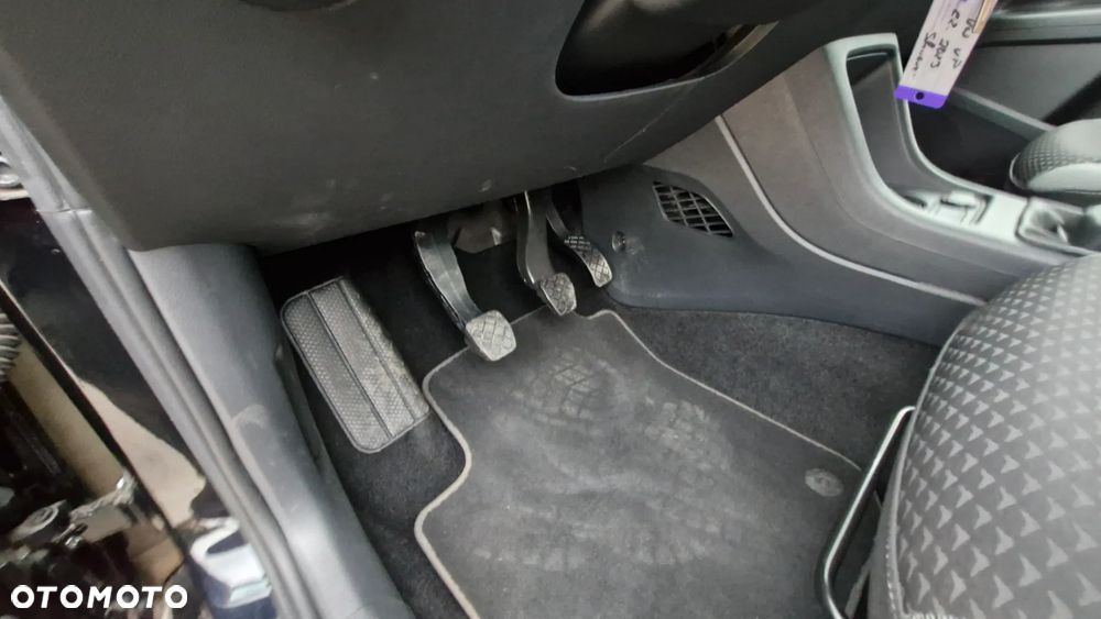 Volkswagen up! Active - 9