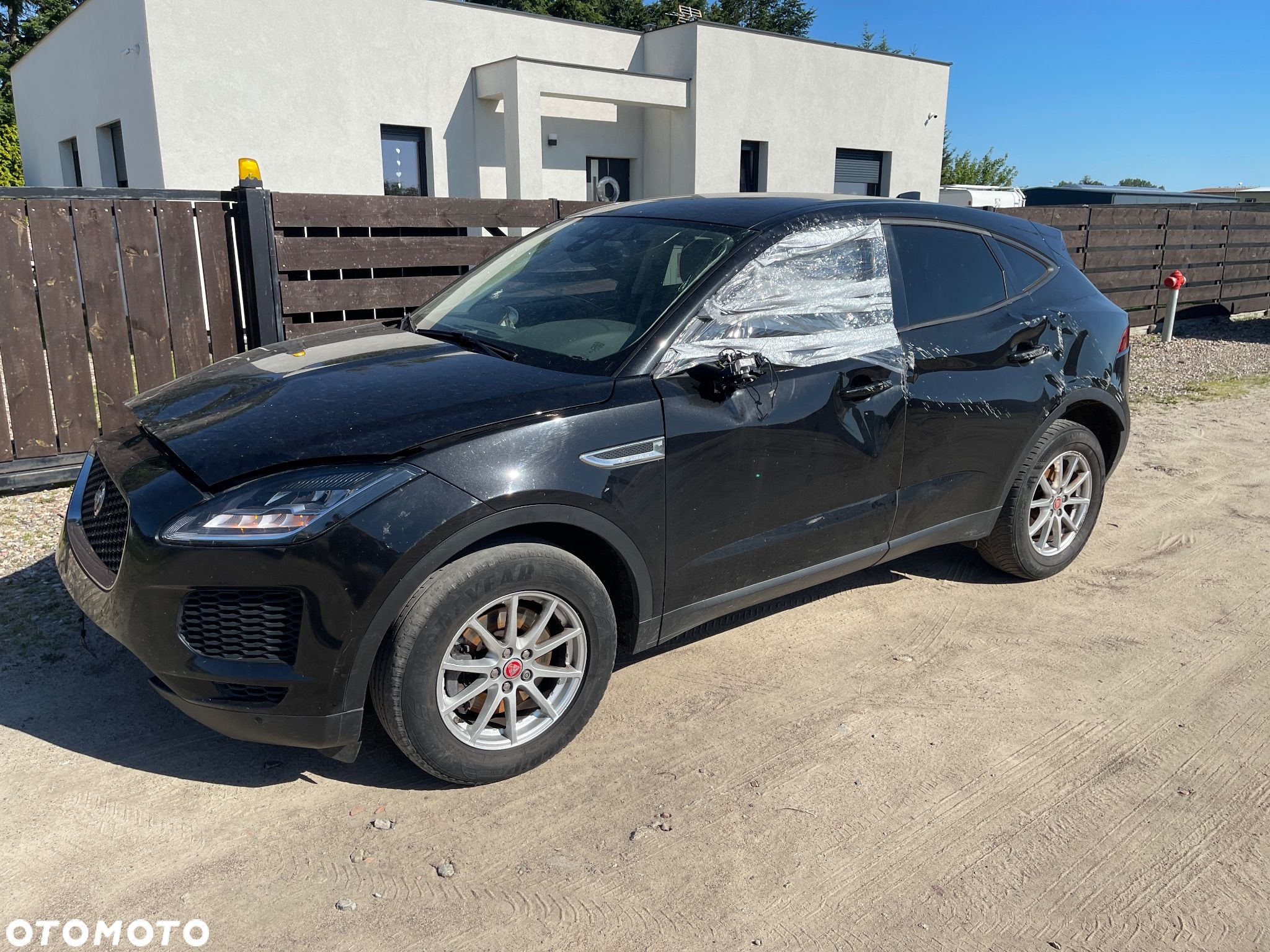 Jaguar E-Pace 2.0 i4D AWD - 1