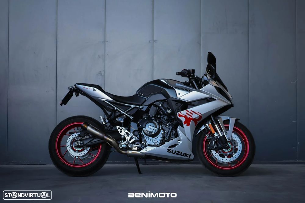 Suzuki GSX-R 8R - 8