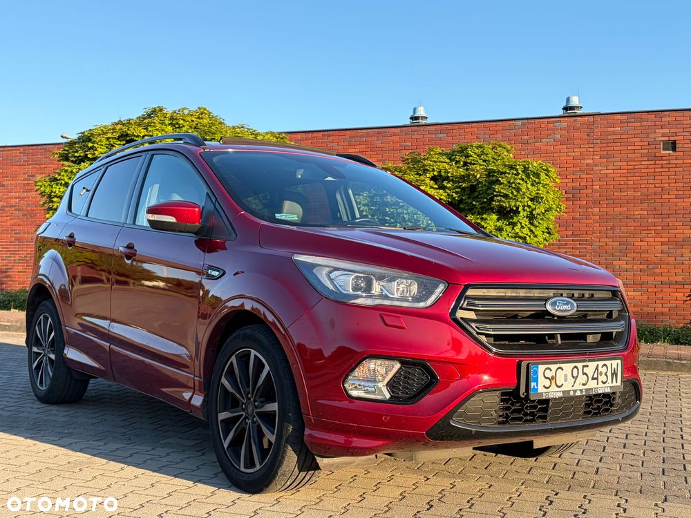Ford Kuga - 1