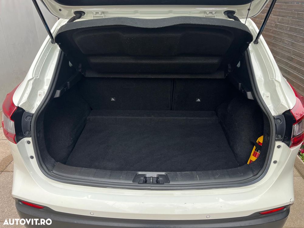 Nissan Qashqai 1.3 157CP 2WD DCT Acenta - 21