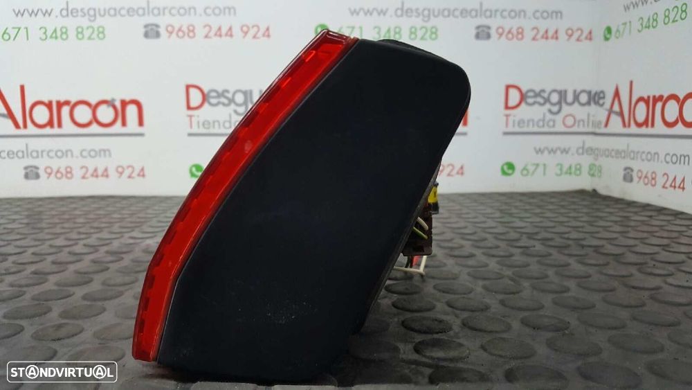 FAROLIM TRASEIRO DIREITO PEUGEOT 607 (S2) DIAMANTE PACK - 6