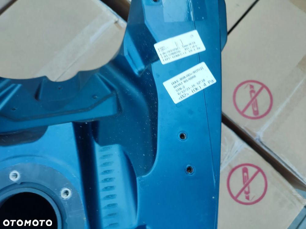 Bak, zbiornik paliwa KTM 390 Adventure - 33