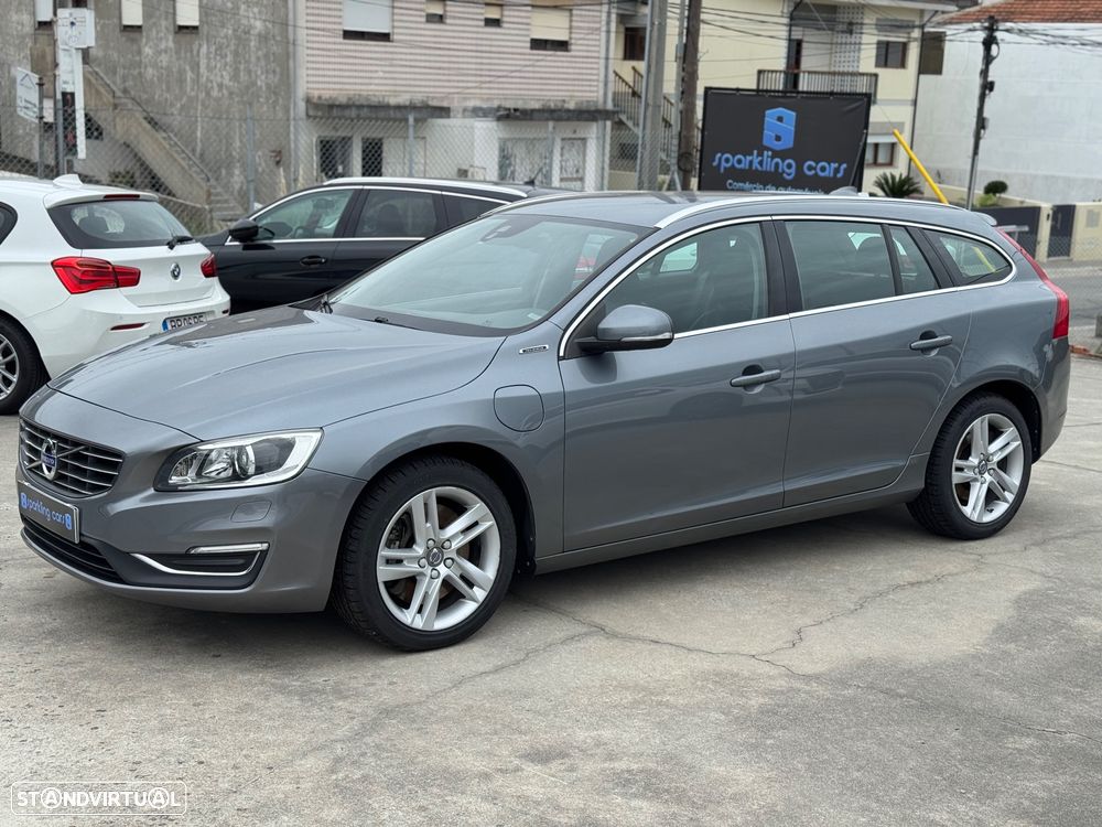 Volvo V60 D6 Twin Engine Geartronic Summum - 1