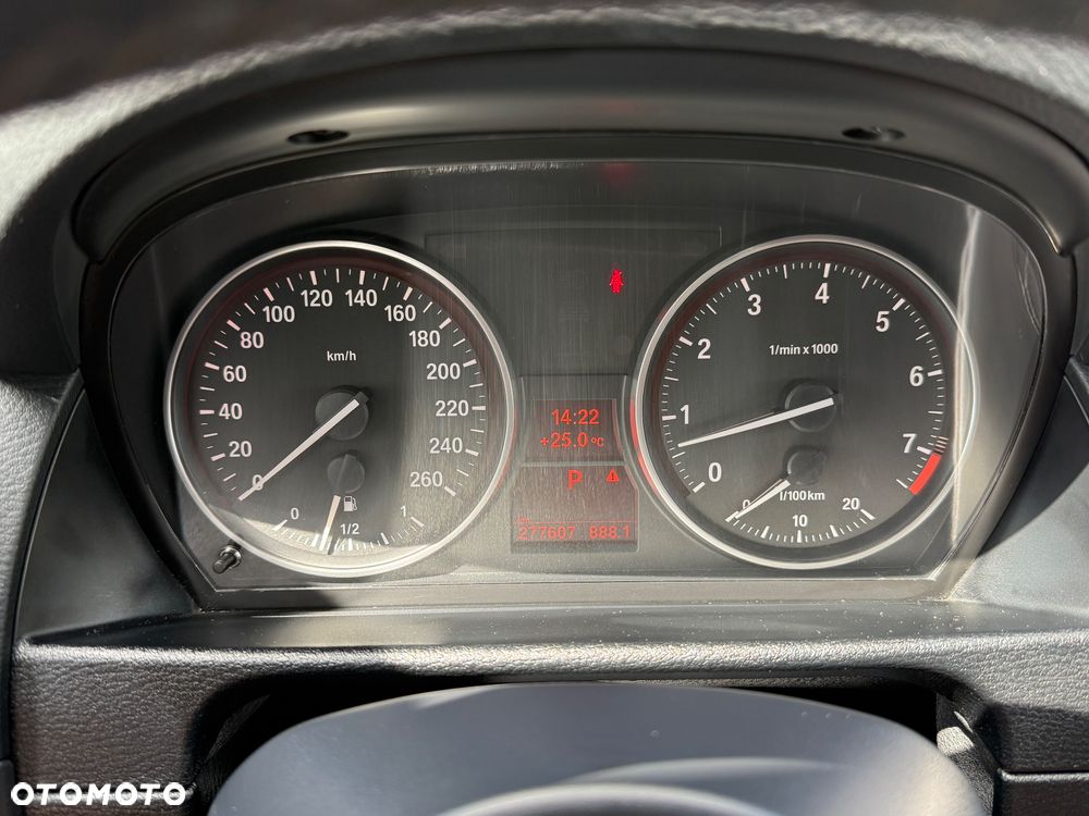 BMW iX1 - 24