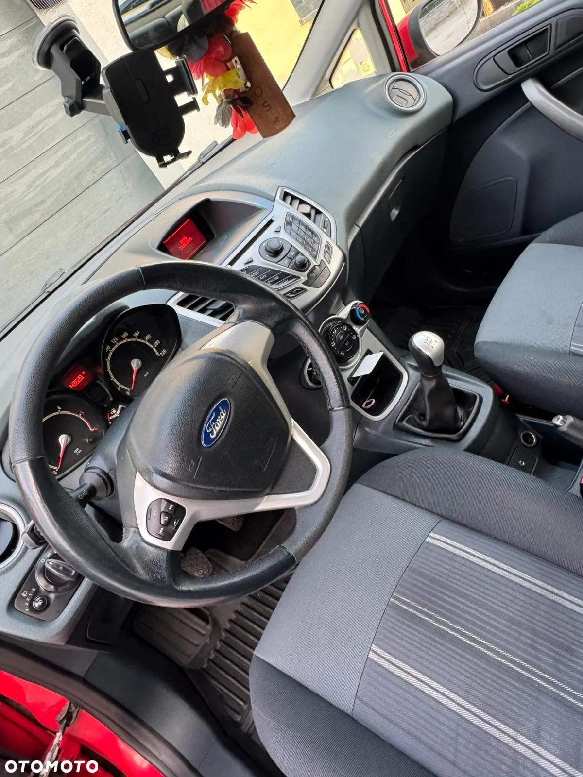 Ford Fiesta 1.6 TDCI Ambiente - 8