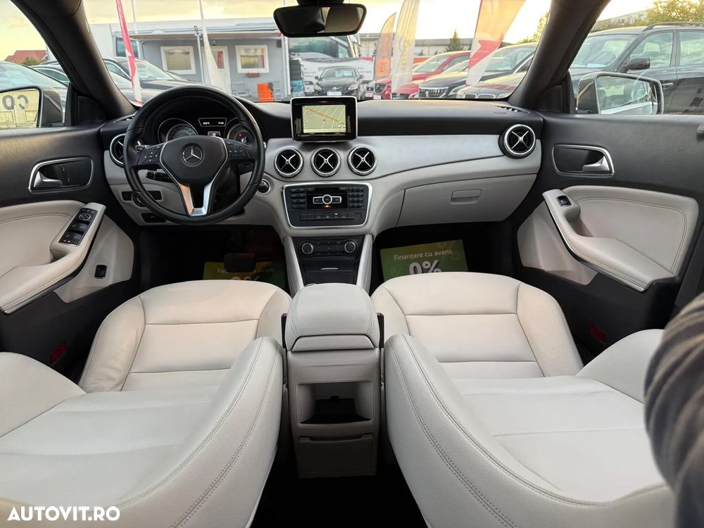 Mercedes-Benz CLA 200 CDI 7G-DCT Urban - 24