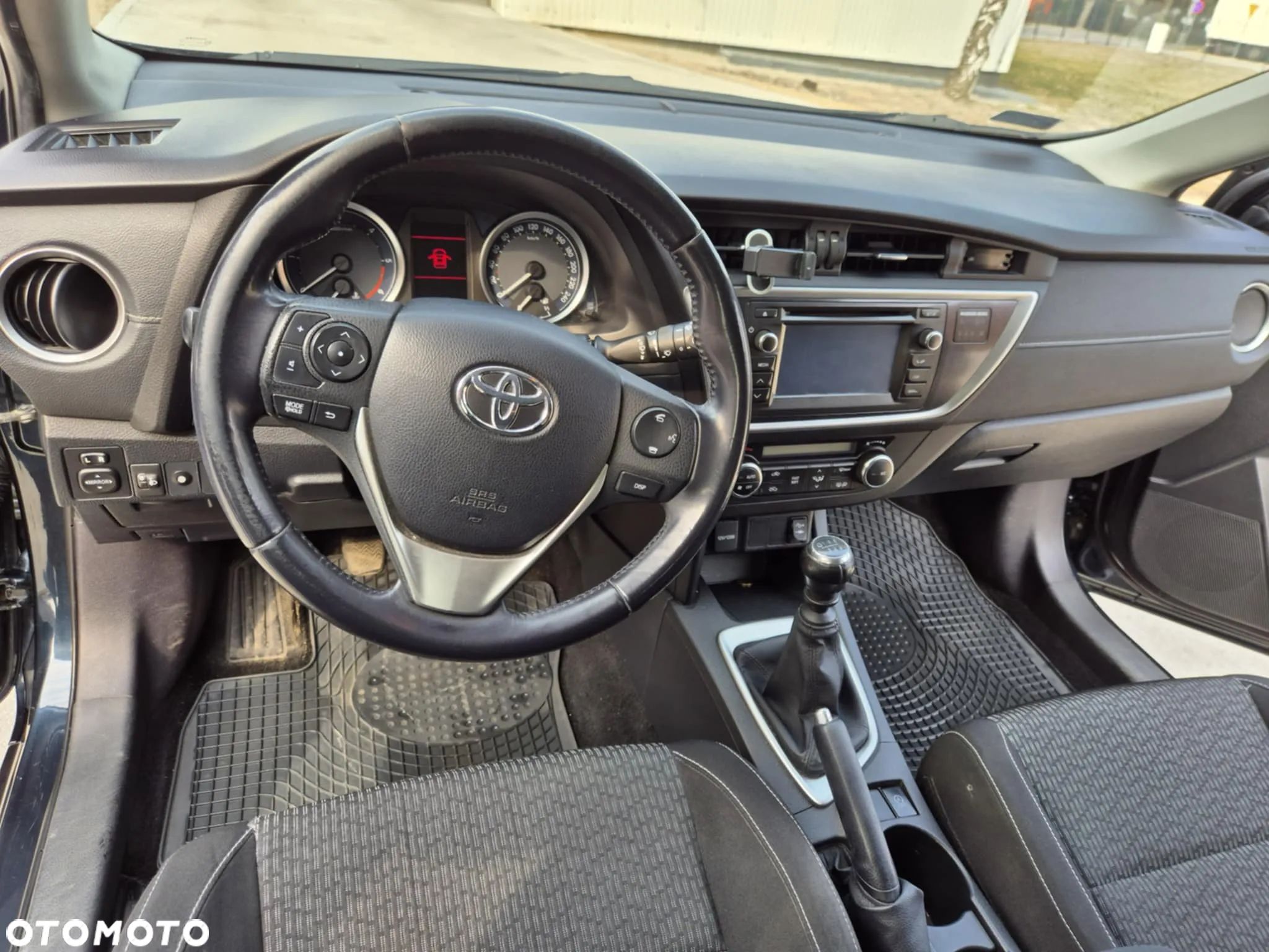 Toyota Auris 2.0 D-4D Premium - 1