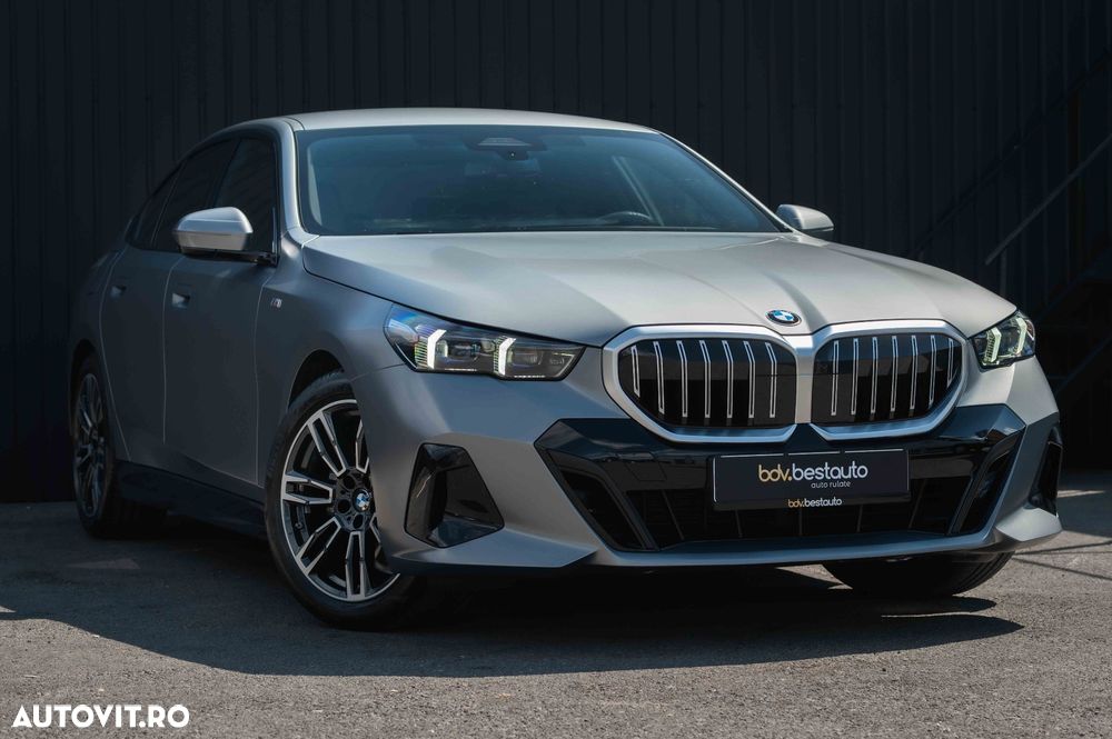BMW Seria 5 520i AT MHEV - 40