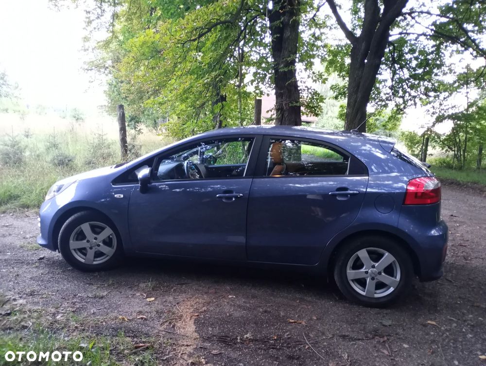 Kia Rio 1.2 Attract - 1