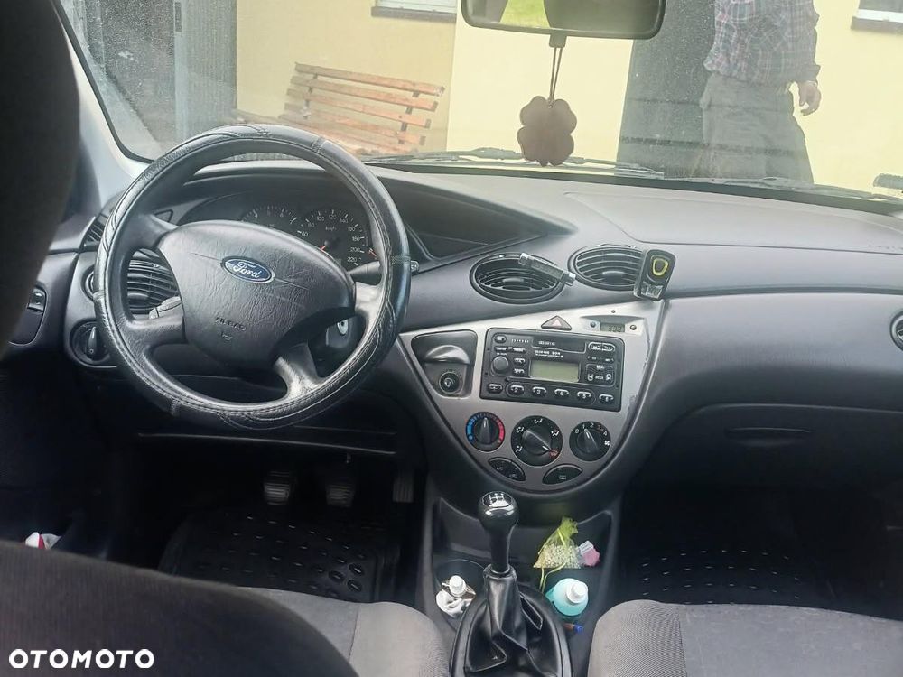 Ford Focus - 6