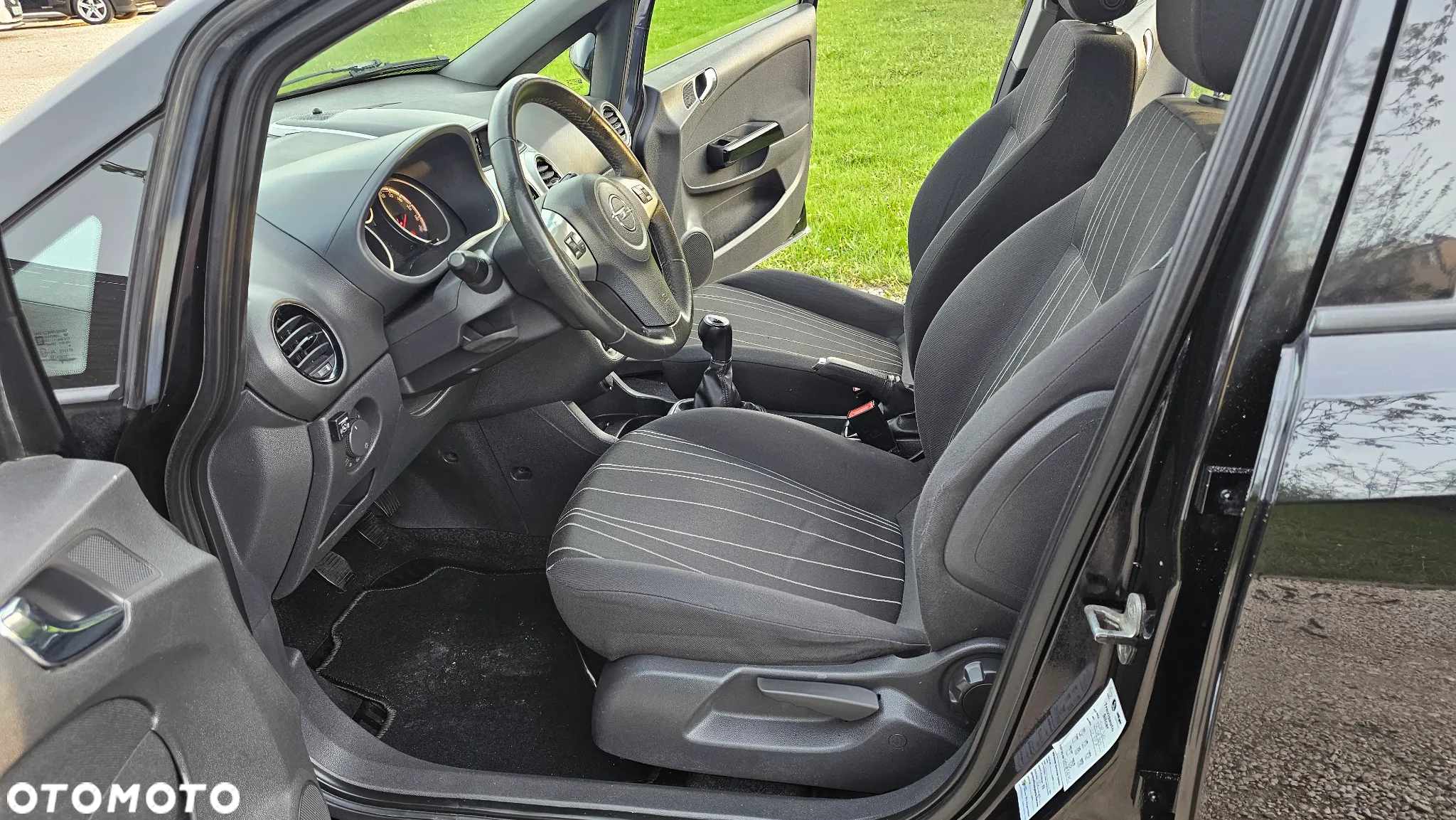 Opel Corsa 1.2 16V Enjoy - 7