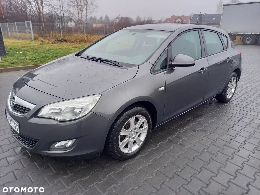 Opel Astra 1.7 CDTI DPF Design Edition - 1