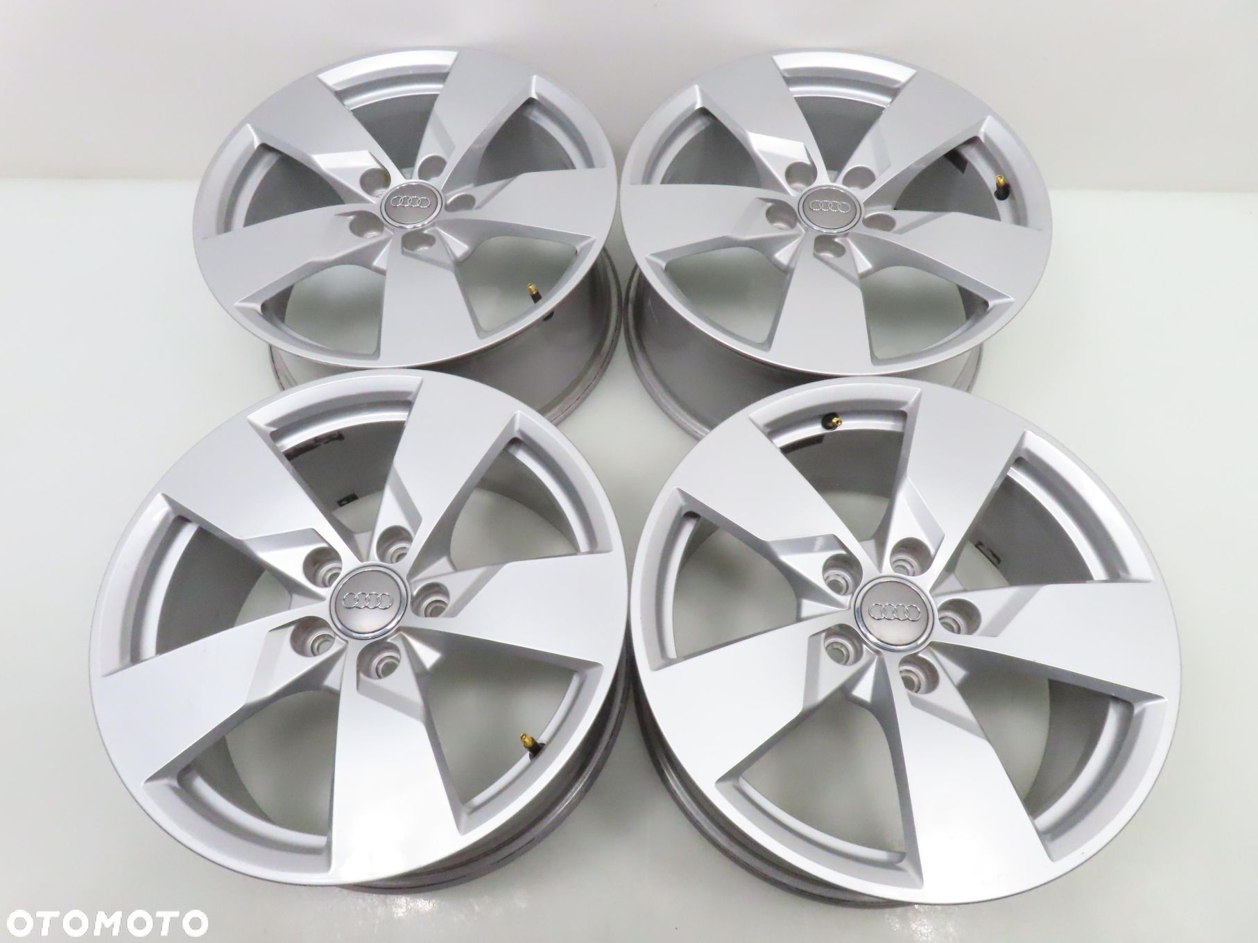 Alufelgi 17'' Audi TT 8J ET47 8S0601025BA - 1