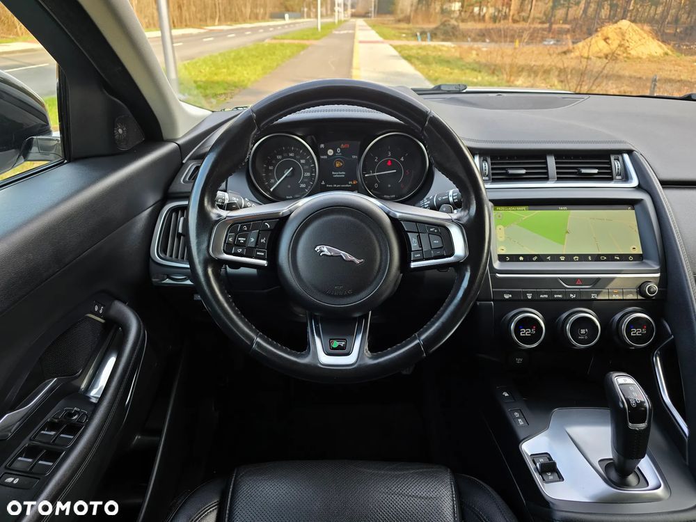 Jaguar E-Pace 2.0 i4D AWD R-Dynamic HSE - 5