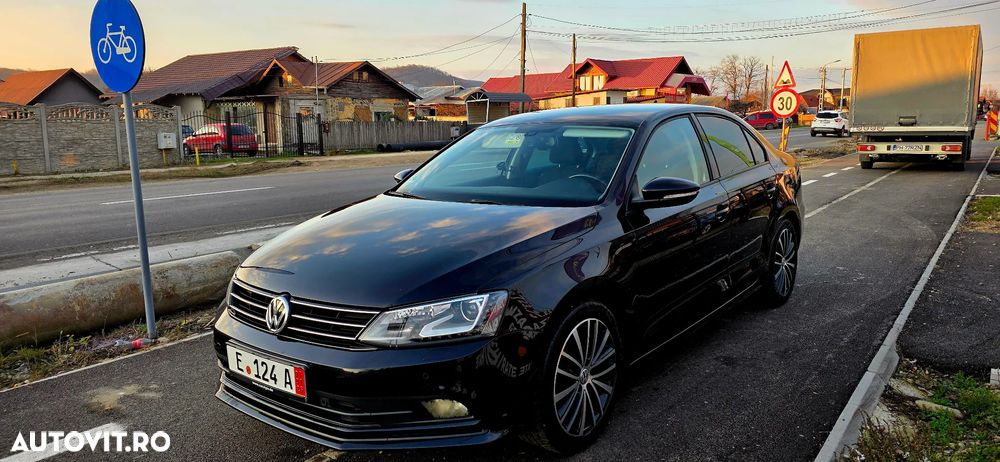 Volkswagen Jetta 2.0 TDI DSG BlueMotion Technologie Allstar - 12