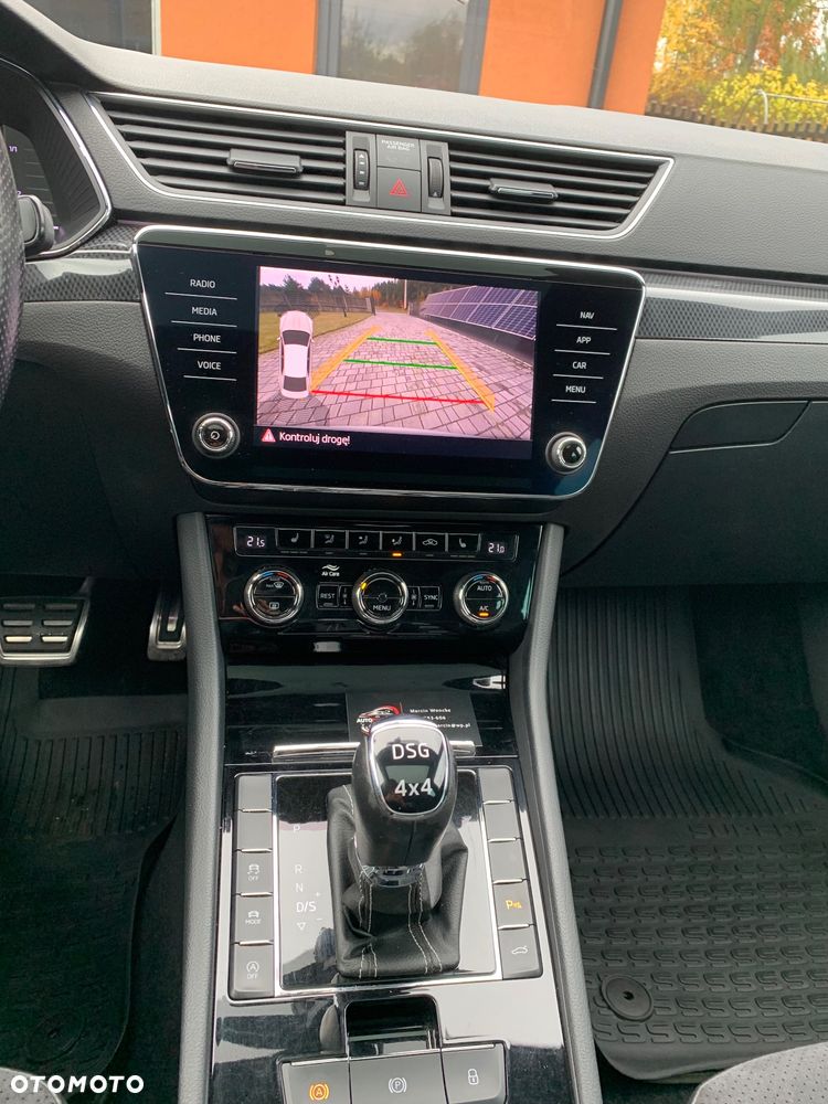 Skoda Superb 2.0 TDI 4x4 Sportline DSG - 14