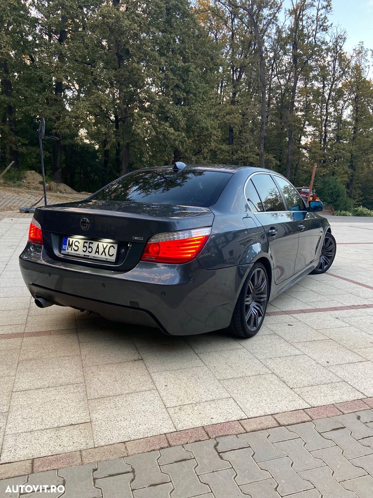 BMW Seria 5 520d - 5